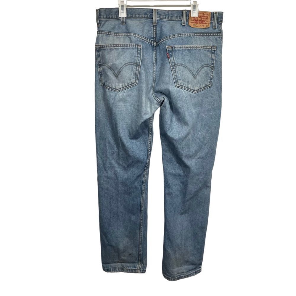 Levi's 505 38x32 Medium Wash Regular Straight Leg Jeans